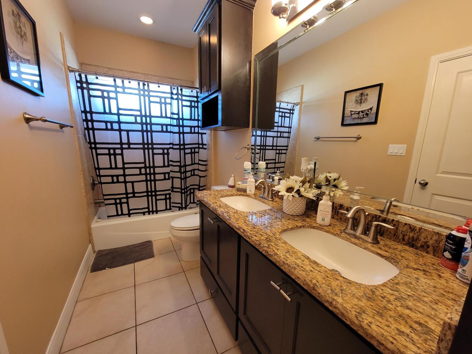 Modern, Private, Smart 4 Bedroom Condo In Desirable Location In Mcallen With Pool! Bagian luar foto
